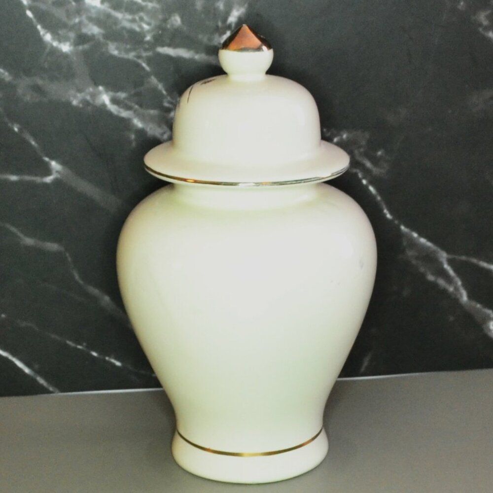 Vintage Porcelain Ginger Jar Japan Peacocks Flowering Tree Home Decor - Picture 3 of 7